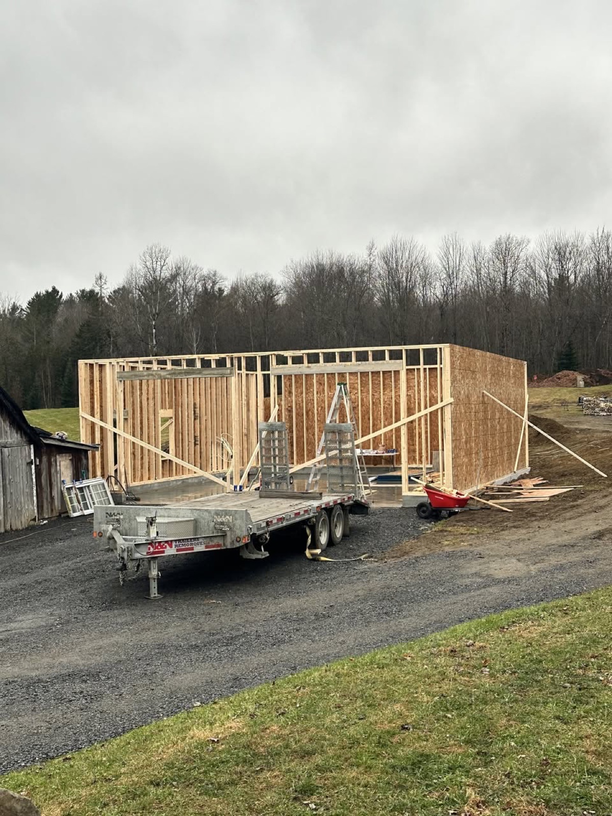 Travaux d'aménagement paysager à Montréal